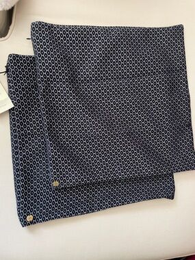 NEW West Elm Navy Velvet Honeycomb Pattern 20” x 20” Pillow Sham cover